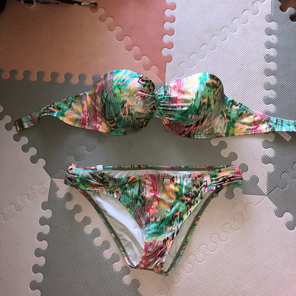 Victoria’s Secret swimsuit bikini multi-color